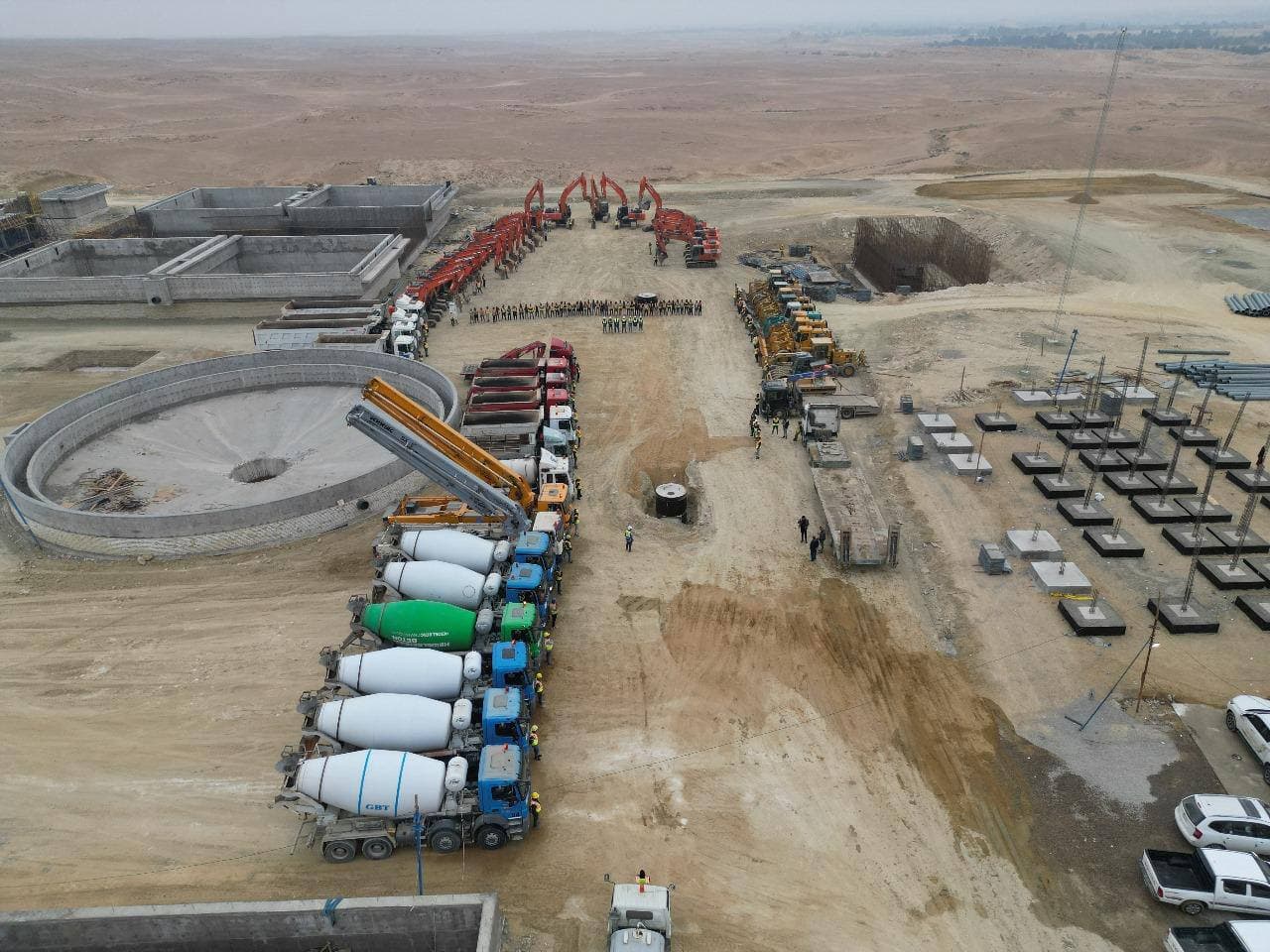خلّاطات ومضخات خرسانة